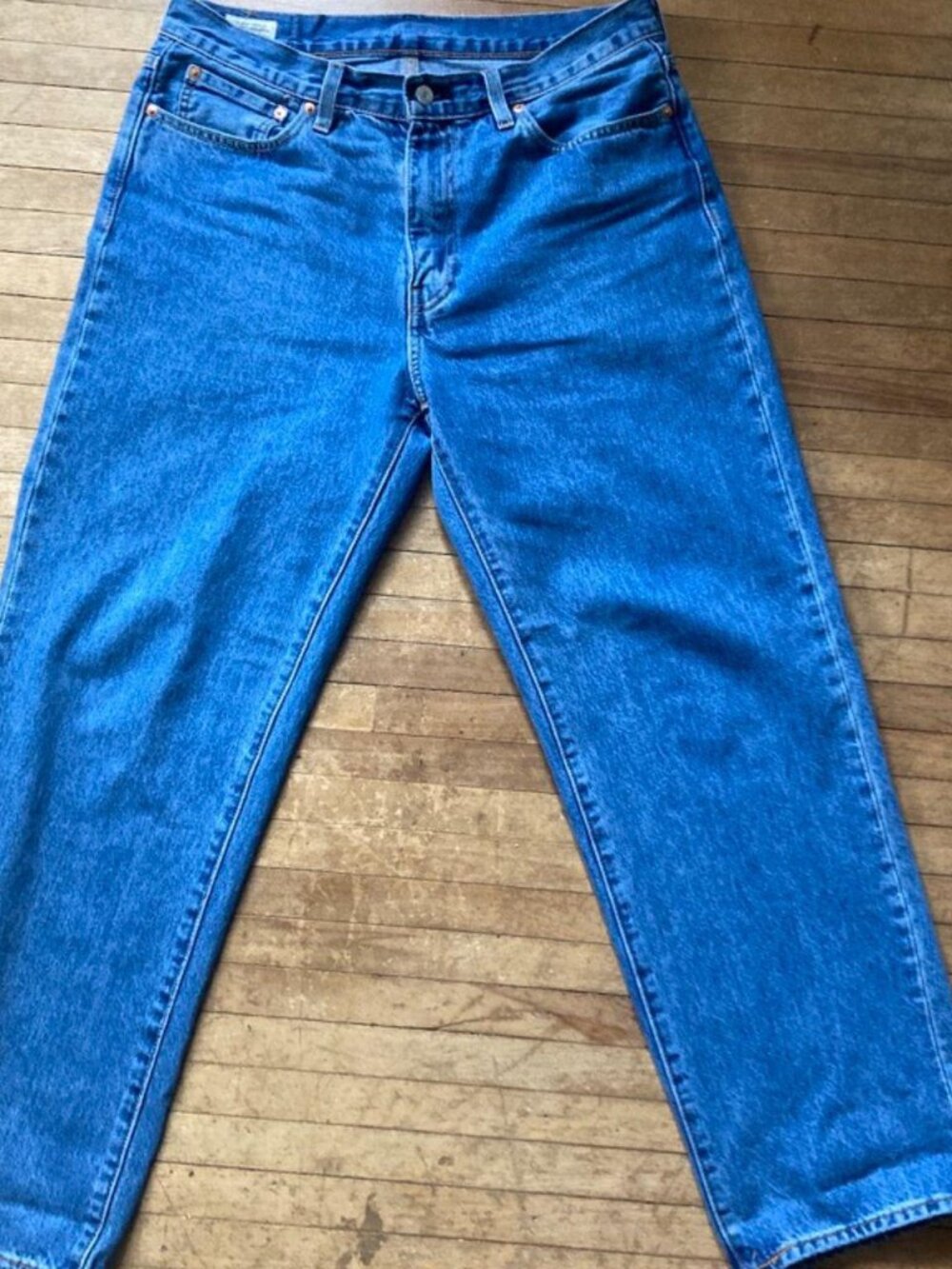 Levi's Premium 568 loose straight 33 x 32 medium blue wash (hemmed to 28)